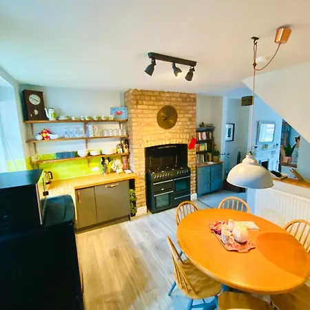 Vere House, 1, Spacious & Great Location Appartement *