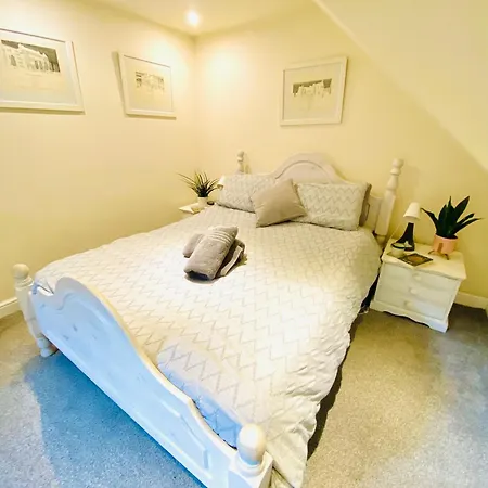 Vere House, 1, Spacious & Great Location Appartement