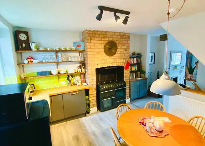 Vere House, 1, Spacious & Great Location Appartement *