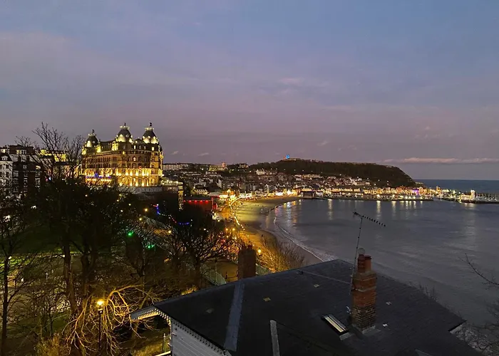 Vere House, 1, Spacious & Great Location *