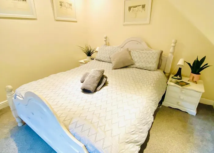 Vere House, 1, Spacious & Great Location Apartament