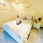 Vere House, 1, Spacious & Great Location Appartement