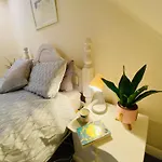 Vere House, 1, Spacious & Great Location