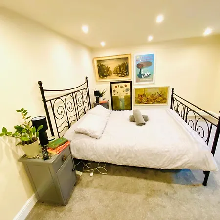 Vere House, 1, Spacious & Great Location * Σκάρμπορο
